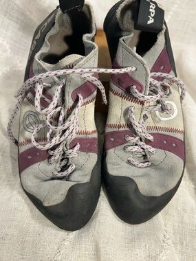 Scarpa climbing shoe